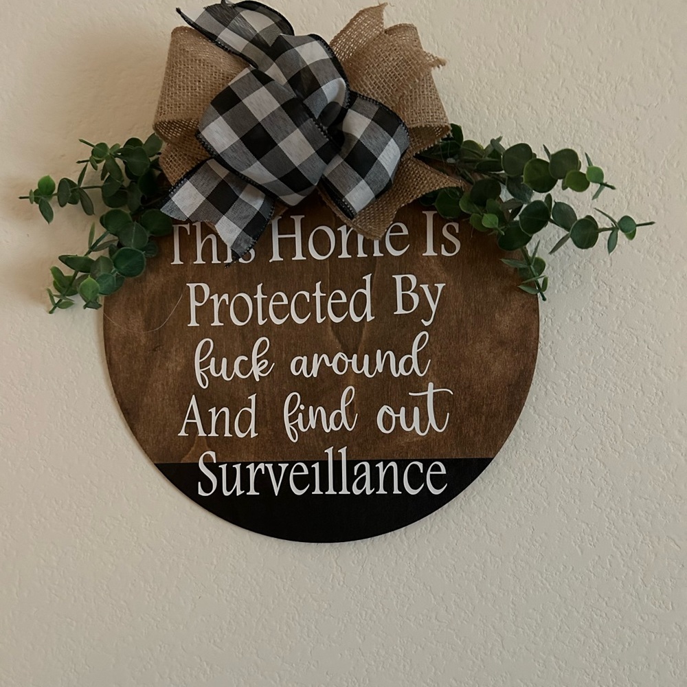 Buffalo check door hanger